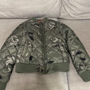 Used girls Joe Fresh jacket small